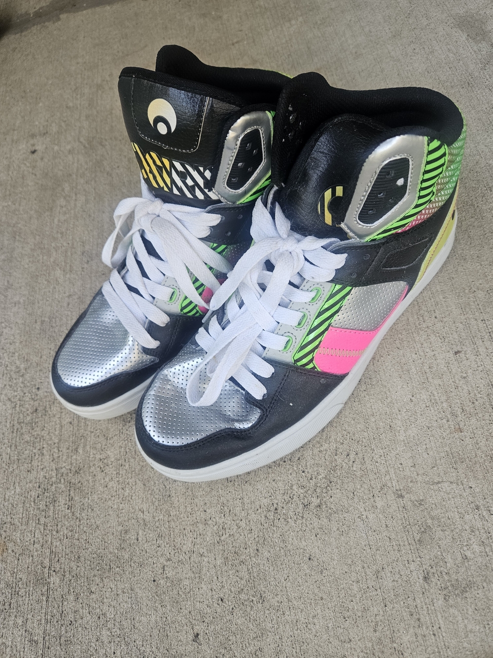 Osiris Black and White Skate Shoe Interior Label